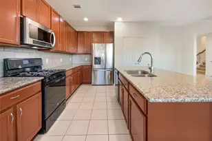 11722 Wren Crossing Dr, Houston, TX 77038 - Photo 2