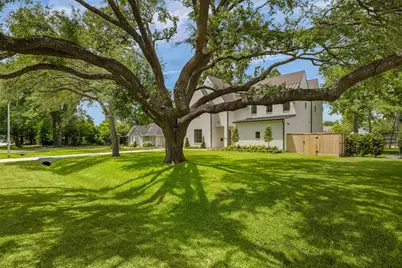 822 W 31st Street, Houston, TX 77018 - Photo 2