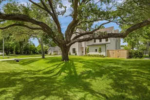 822 W 31st St, Houston, TX 77018 - Photo 2