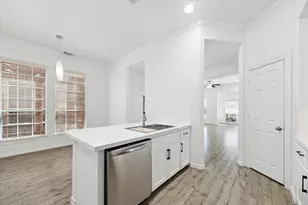 13639 Brookbluff Ln, Houston, TX 77077 - Photo 12
