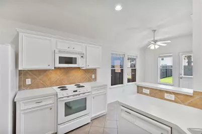 17919 Magenta Springs Drive, Humble, TX 77346 - Photo 14