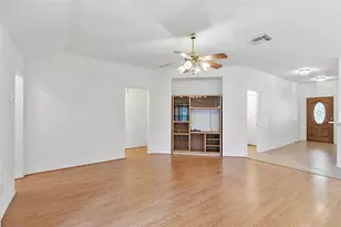 17919 Magenta Springs Dr, Humble, TX 77346 - Photo 6