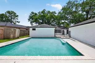 16303 Townes Rd, Friendswood, TX 77546 - Photo 40