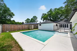 16303 Townes Rd, Friendswood, TX 77546 - Photo 6