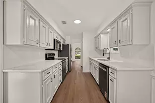 16303 Townes Rd, Friendswood, TX 77546 - Photo 14