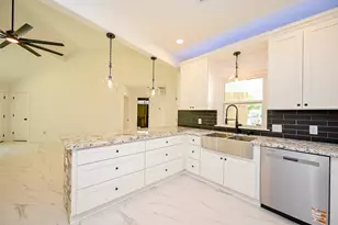 7423 Maczali Dr, Houston, TX 77489 - Photo 10