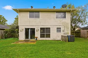 16623 Red Gully Dr, Sugar Land, TX 77498 - Photo 24