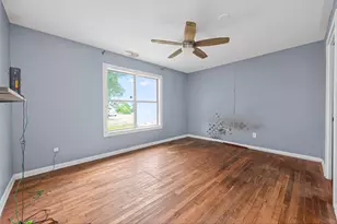 217 N Holly Ave, Cleveland, TX 77327 - Photo 14