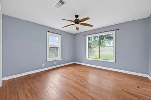 217 N Holly Ave, Cleveland, TX 77327 - Photo 22