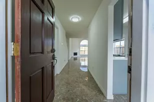 8826 Fondren Village Dr, Houston, TX 77071 - Photo 2