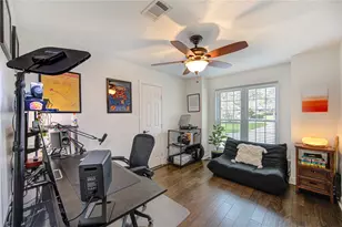 7727 Heathrow Ln, Spring, TX 77379 - Photo 24