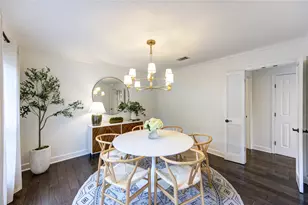 7727 Heathrow Ln, Spring, TX 77379 - Photo 8