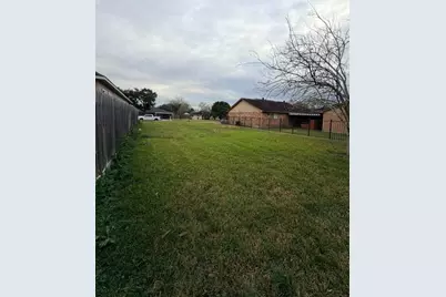 7135 Rook Boulevard, Houston, TX 77087 - Photo 6