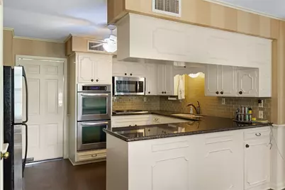 301 Cedar Circle, Brenham, TX 77833 - Photo 18
