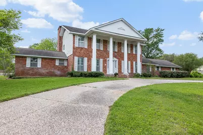 301 Cedar Circle, Brenham, TX 77833 - Photo 2