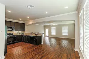 64 Woodland Hills Dr, Conroe, TX 77303 - Photo 6