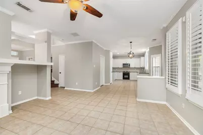 81 N Apple Springs Circle, The Woodlands, TX 77382 - Photo 16