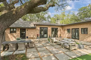 6151 Holly Springs Dr, Houston, TX 77057 - Photo 32