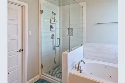 1325 Palomino Trail, Angleton, TX 77515 - Photo 14