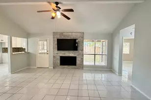 13715 Flagstone Dr, Houston, TX 77041 - Photo 8