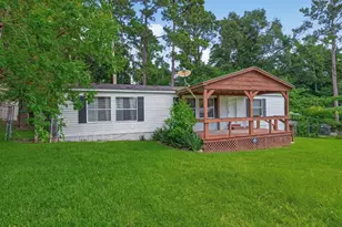 121 E Oak Shadows, Onalaska, TX 77360 - Photo 2