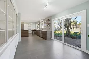 126 Pine Shadows Dr, Taylor Lake Village, TX 77586 - Photo 18