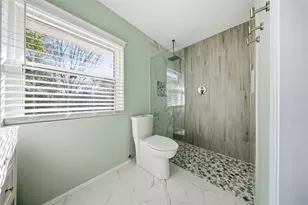 126 Pine Shadows Dr, Taylor Lake Village, TX 77586 - Photo 36