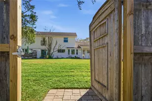 126 Pine Shadows Dr, Taylor Lake Village, TX 77586 - Photo 38