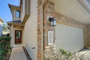 24511 Folkstone Cir, Katy, TX 77494 - Photo 2