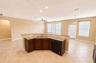 4000 King's Canyon Dr, Taylor, TX 76574 - Photo 4