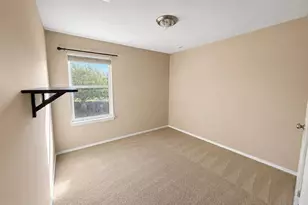4000 King's Canyon Dr, Taylor, TX 76574 - Photo 14