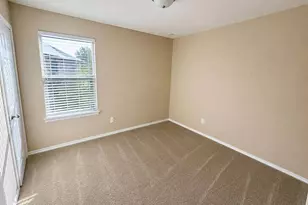 4000 King's Canyon Dr, Taylor, TX 76574 - Photo 12