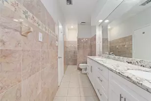 204 Marshall St, Houston, TX 77006 - Photo 8