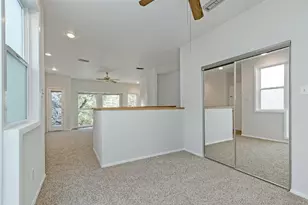 204 Marshall St, Houston, TX 77006 - Photo 6