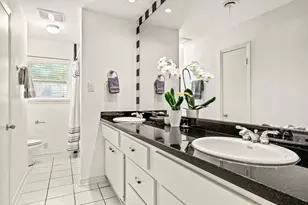 5827 Rutherglenn Dr, Houston, TX 77096 - Photo 20