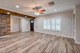 4026 Drummond St, Houston, TX 77025 - Photo 20