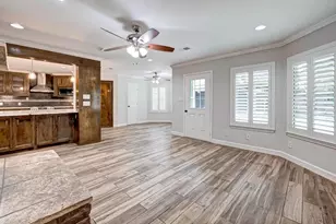 4026 Drummond St, Houston, TX 77025 - Photo 16