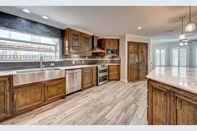 4026 Drummond Street, Houston, TX 77025 - Photo 4