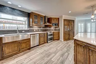 4026 Drummond St, Houston, TX 77025 - Photo 4