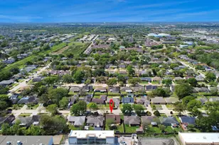 7407 Shiner Ln, Houston, TX 77072 - Photo 4