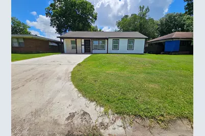 2129 Raspberry Lane, Pasadena, TX 77502 - Photo 2