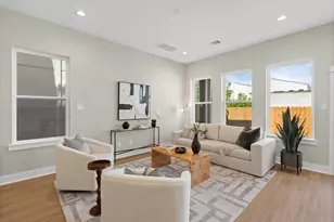 5817 Highland Sun Ln, Houston, TX 77091 - Photo 8