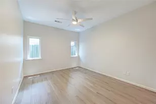 14207 Stokesmount Dr, Houston, TX 77077 - Photo 18