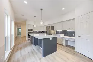 14207 Stokesmount Dr, Houston, TX 77077 - Photo 2