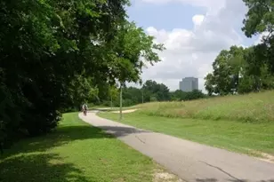 14207 Stokesmount Dr, Houston, TX 77077 - Photo 24
