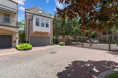 1235 Wynden Commons Lane, Houston, TX 77056 - Photo 42