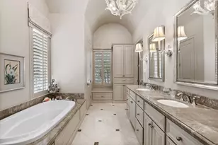 1235 Wynden Commons Ln, Houston, TX 77056 - Photo 24