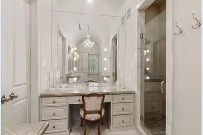 1235 Wynden Commons Lane, Houston, TX 77056 - Photo 26
