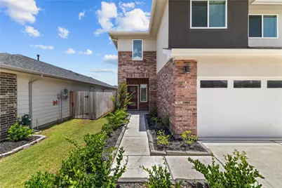 2905 Highgate Hill Lane, Houston, TX 77047 - Photo 16