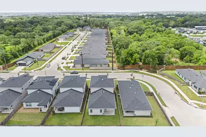 2905 Highgate Hill Lane, Houston, TX 77047 - Photo 32